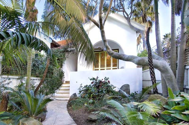 Photo #2: 2 Rowland Avenue, Bondi Beach - Sold by Goodyer Real Estate