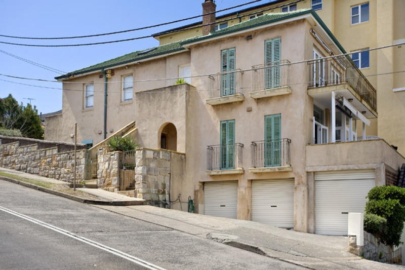 Photo #7: 1/1 Kenneth Street, Tamarama - Sold by Goodyer Real Estate