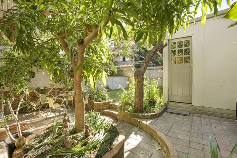 Photo #6: 24 The Avenue, Rose Bay - Sold by Goodyer Real Estate