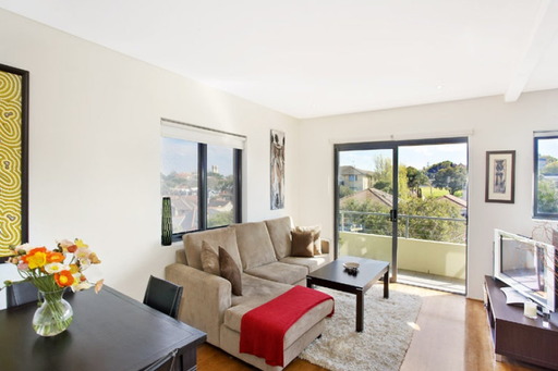 3/33 Langlee Avenue, Waverley Sold by Goodyer Real Estate - image 3