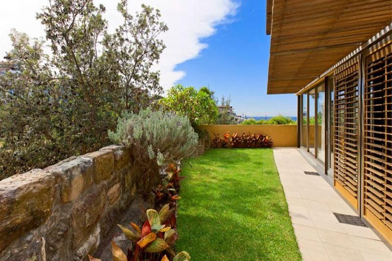 Photo #11: 30 Wolaroi Crescent, Tamarama - Sold by Goodyer Real Estate