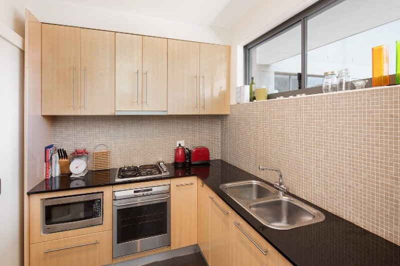 Photo #5: 9/14 Wilga Street, Bondi Beach - Sold by Goodyer Real Estate