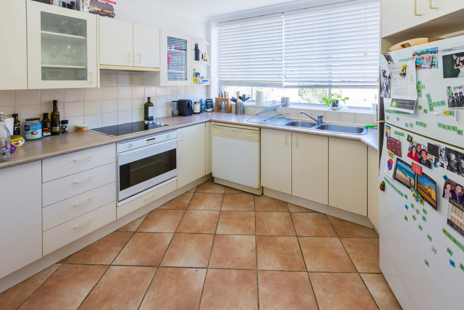 Photo #5: 10/9 Edward Street, Bondi Beach - Sold by Goodyer Real Estate