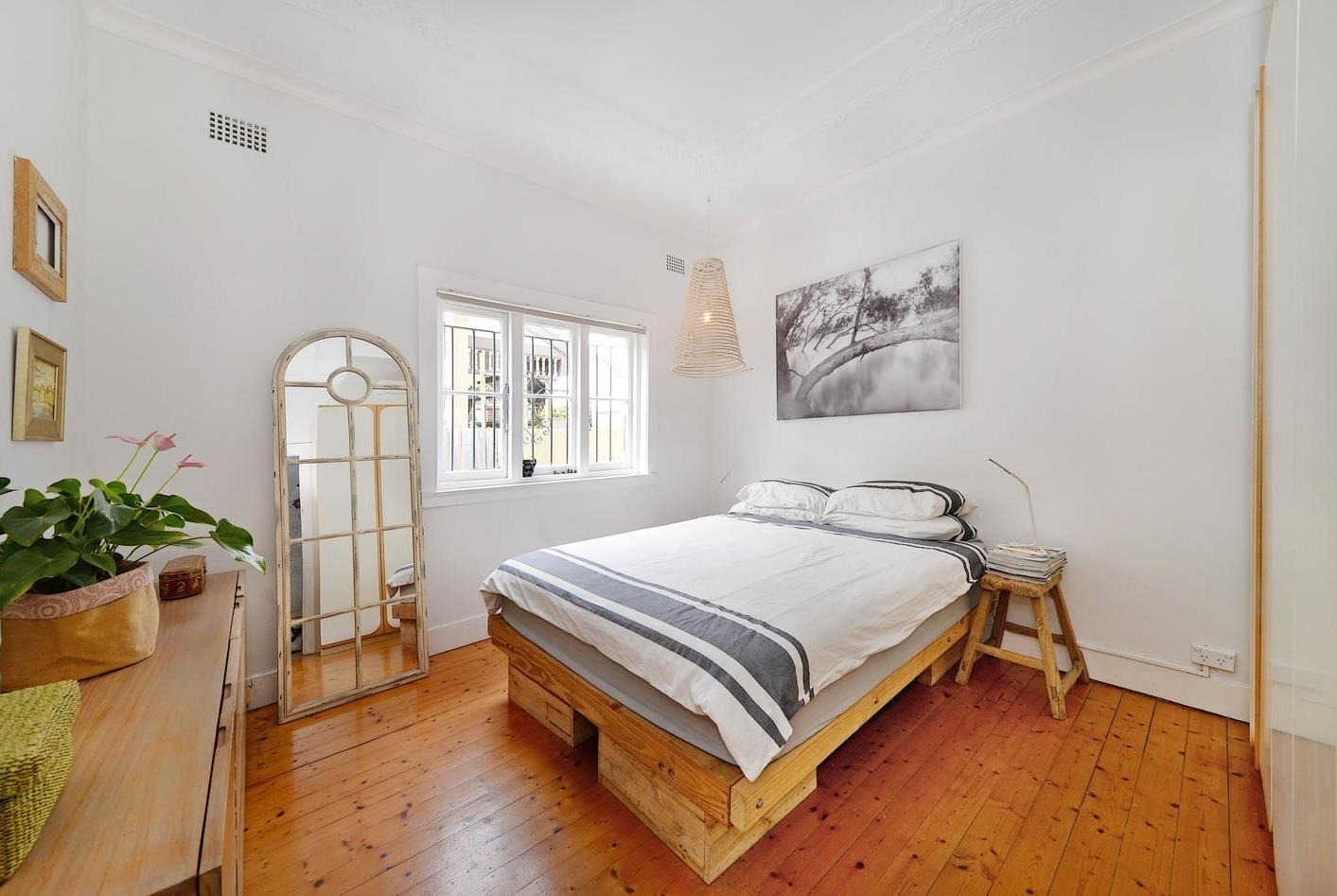 Photo #3: Bronte - Leased by Goodyer Real Estate