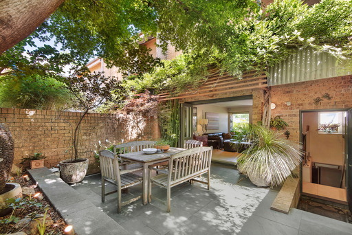 12/453-465 Bourke Street, Surry Hills Sold by Goodyer Real Estate - image 1