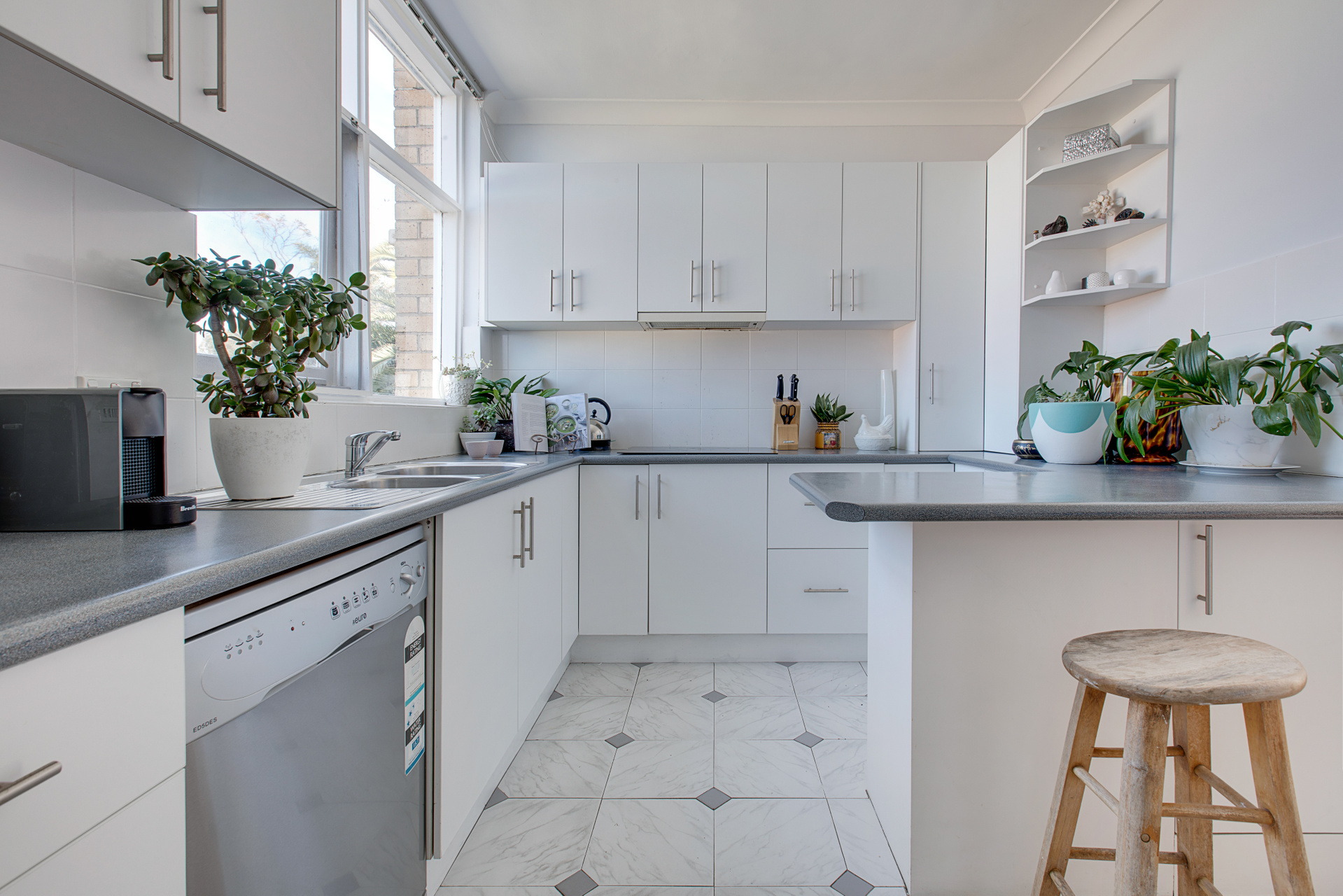 Photo #3: Bondi Beach - Leased by Goodyer Real Estate