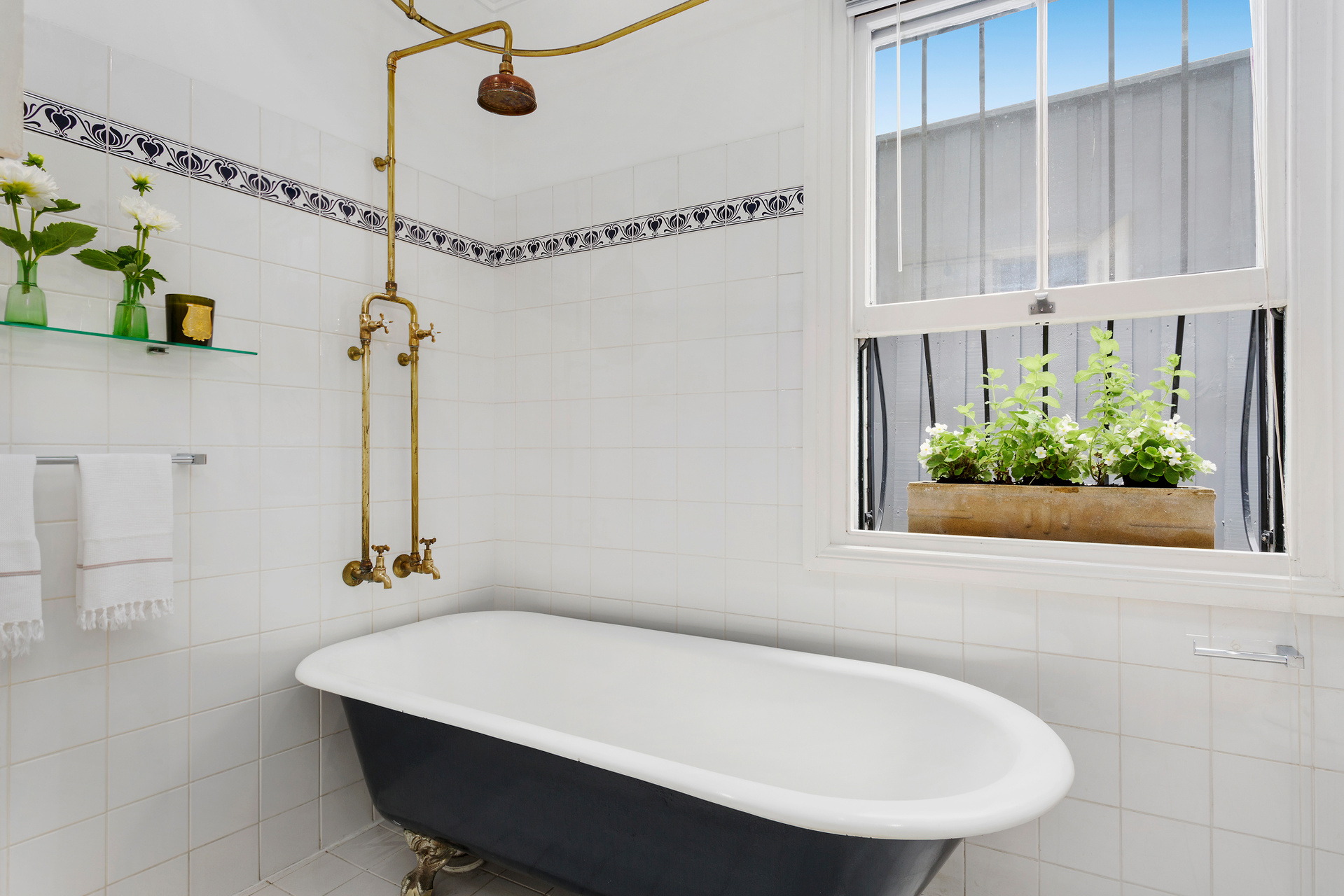 Photo #4: Paddington - Leased by Goodyer Real Estate