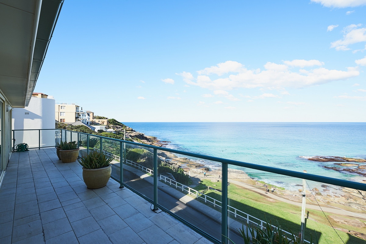 Photo #11: 9 Gaerloch Avenue, Tamarama - Sold by Goodyer Real Estate