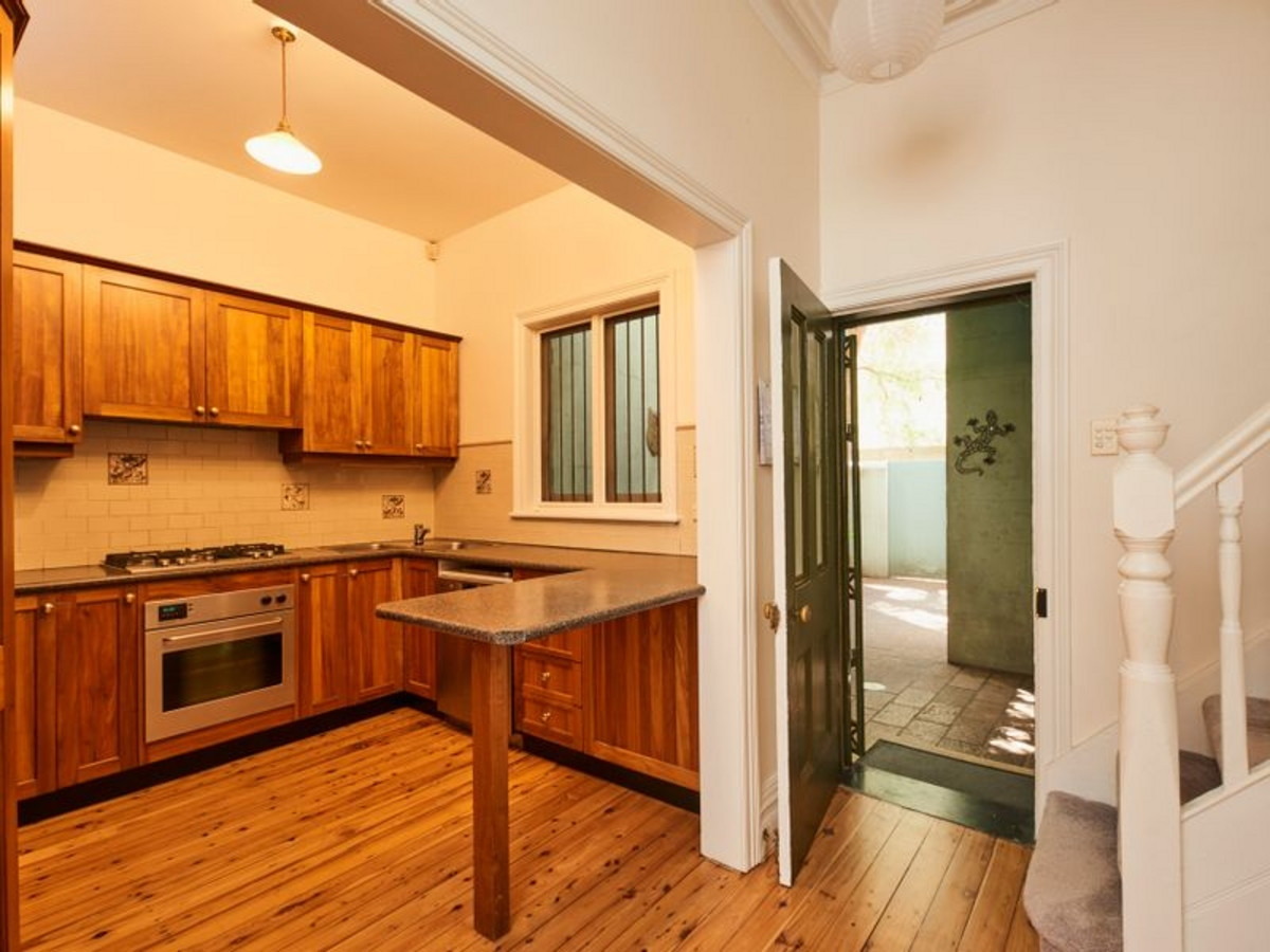 Photo #7: Paddington - Leased by Goodyer Real Estate