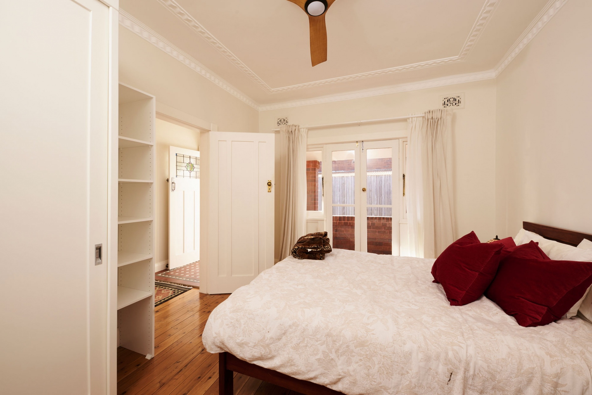 Photo #7: Waverley - Leased by Goodyer Real Estate