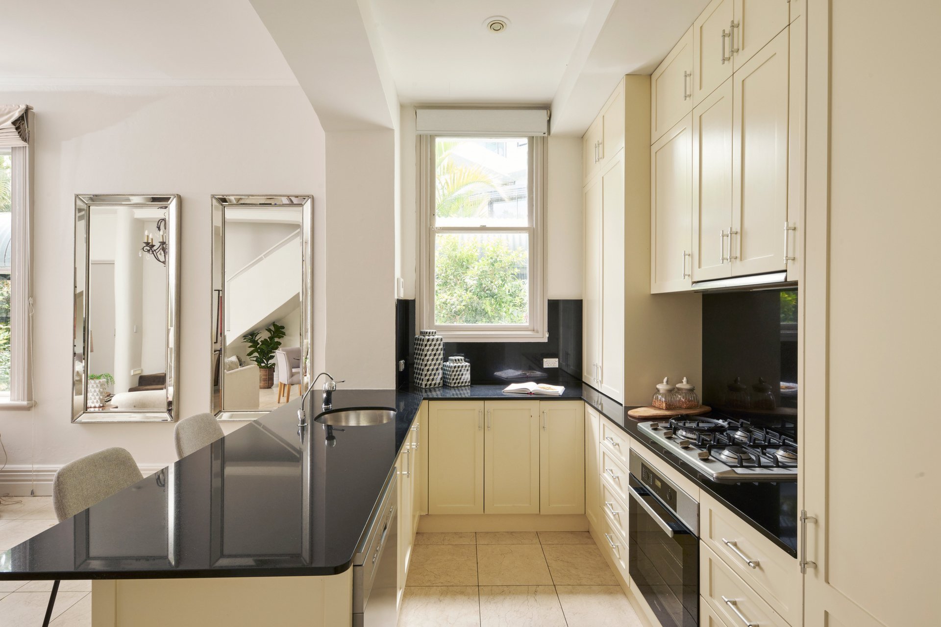 Photo #5: 1/89 Ocean Street, Woollahra - Sold by Goodyer Real Estate