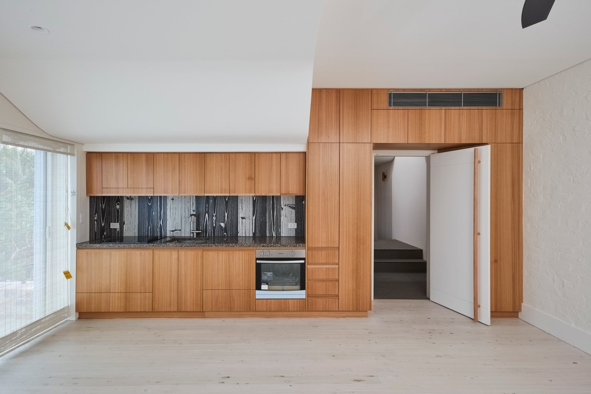 Photo #8: Bronte - Leased by Goodyer Real Estate