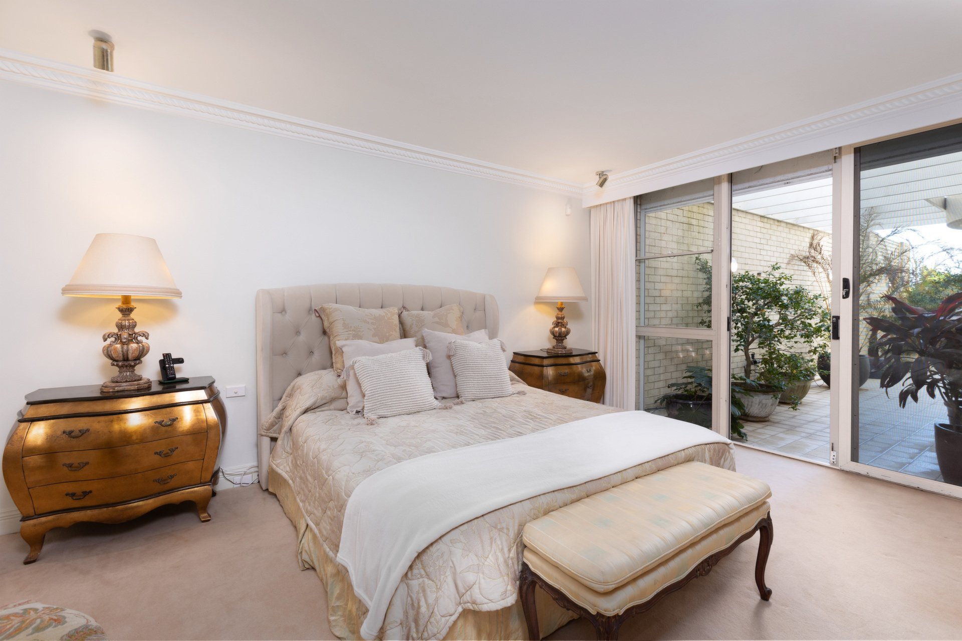 Photo #11: 2/27 Wolseley Road, Point Piper - Sold by Goodyer Real Estate