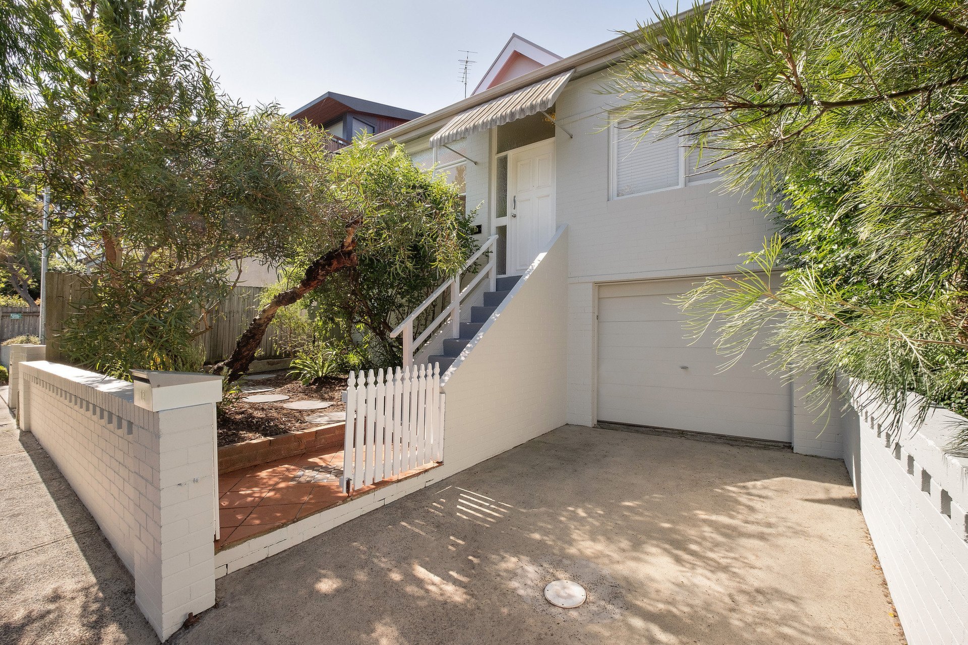 Photo #1: Bronte - Leased by Goodyer Real Estate