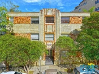 7/2B Darling Point Road, Darling Point Sold by Goodyer Real Estate - image 1
