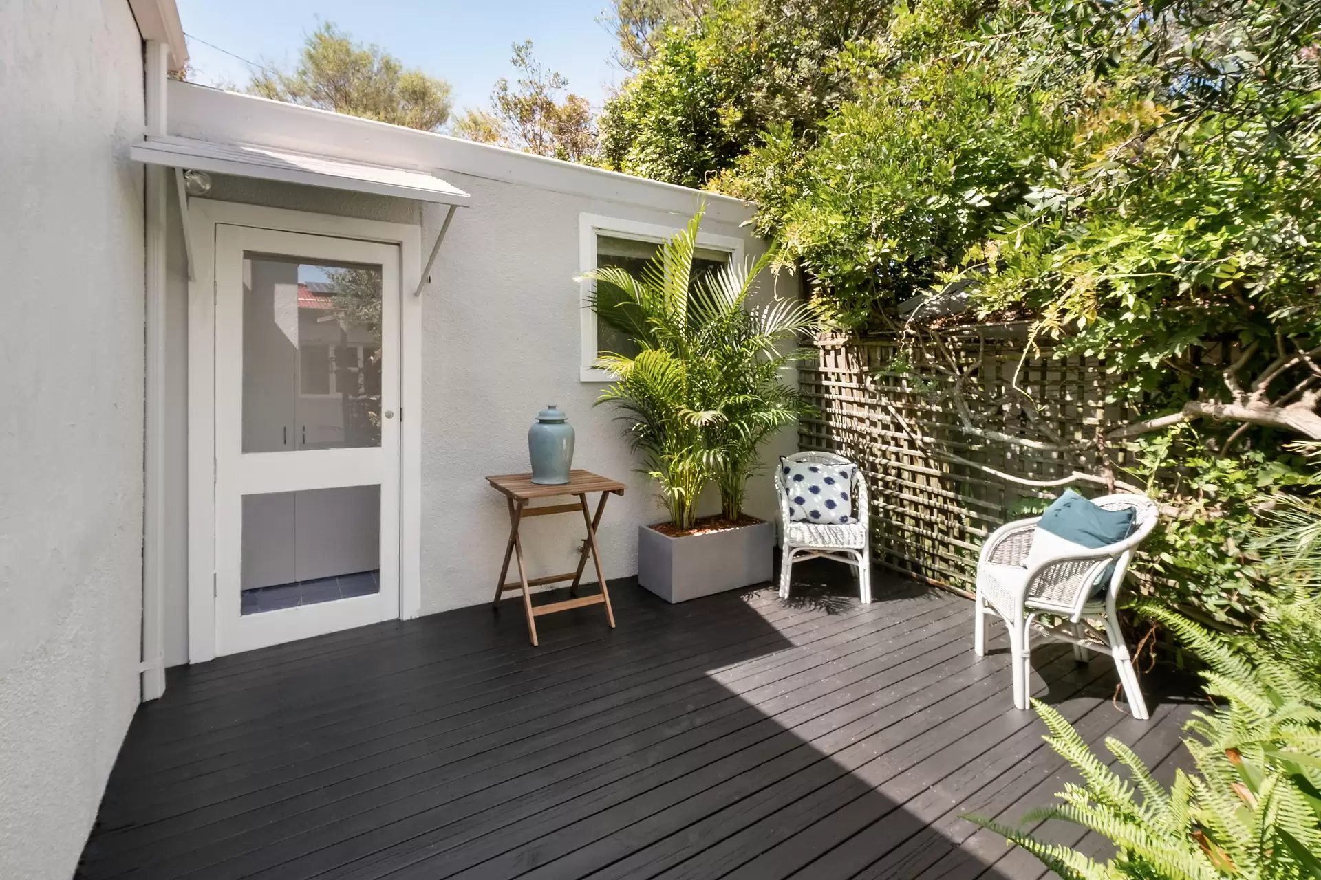 Photo #10: Bronte - Leased by Goodyer Real Estate