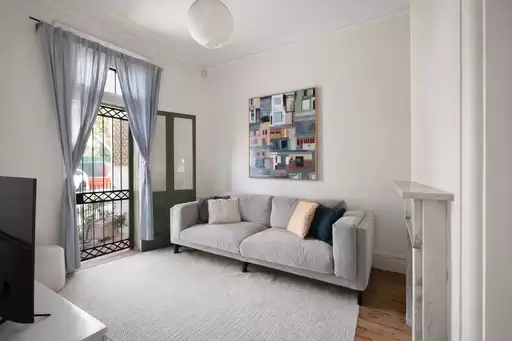 18 Regent Street, Paddington Sold by Goodyer Real Estate - image 3