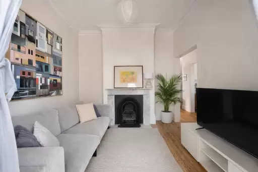 18 Regent Street, Paddington Sold by Goodyer Real Estate - image 2
