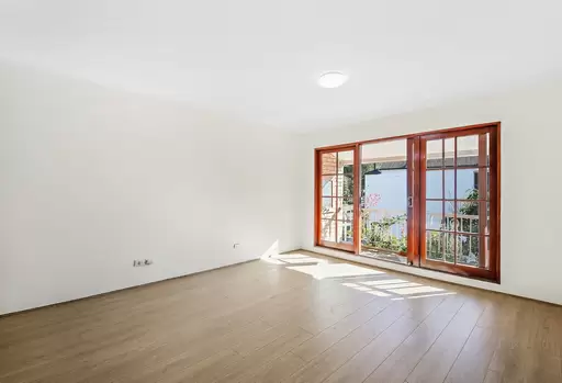 6/83-91 Wilson Street, Newtown Sold by Goodyer Real Estate - image 3